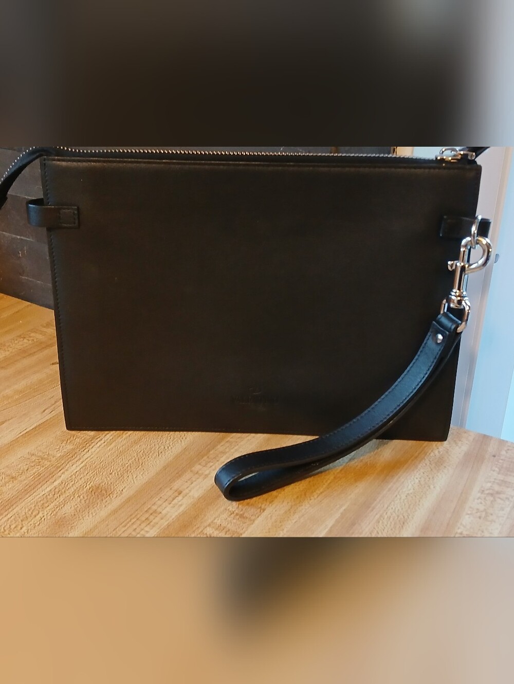 Valentino Garavani Like NEW Black Limited Edition "Love" Rockstud Clutch/Wristle - Picture 6 of 8